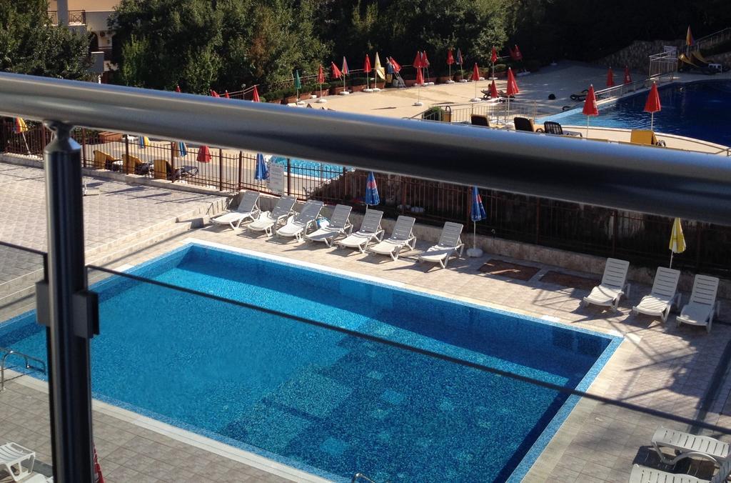 Apartments Yalta Golden Sands Ngoại thất bức ảnh