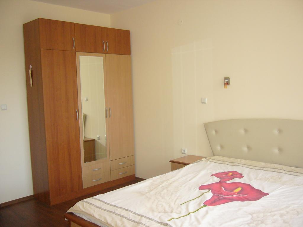 Apartments Yalta Golden Sands Ngoại thất bức ảnh